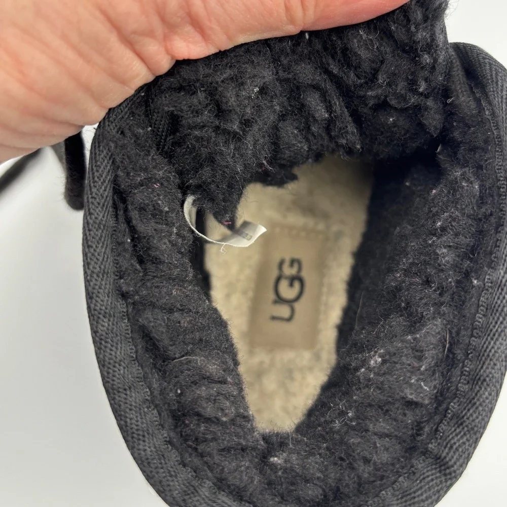 Kids UGG Black Puffer Suede Lace‎ Up Winter Boots Size 2 Toddler